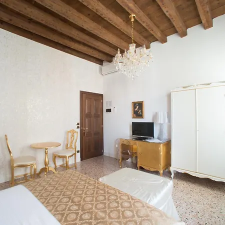 Gasparini Hotel 3*